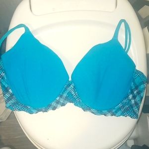 No Boundaries, 38D, Blue